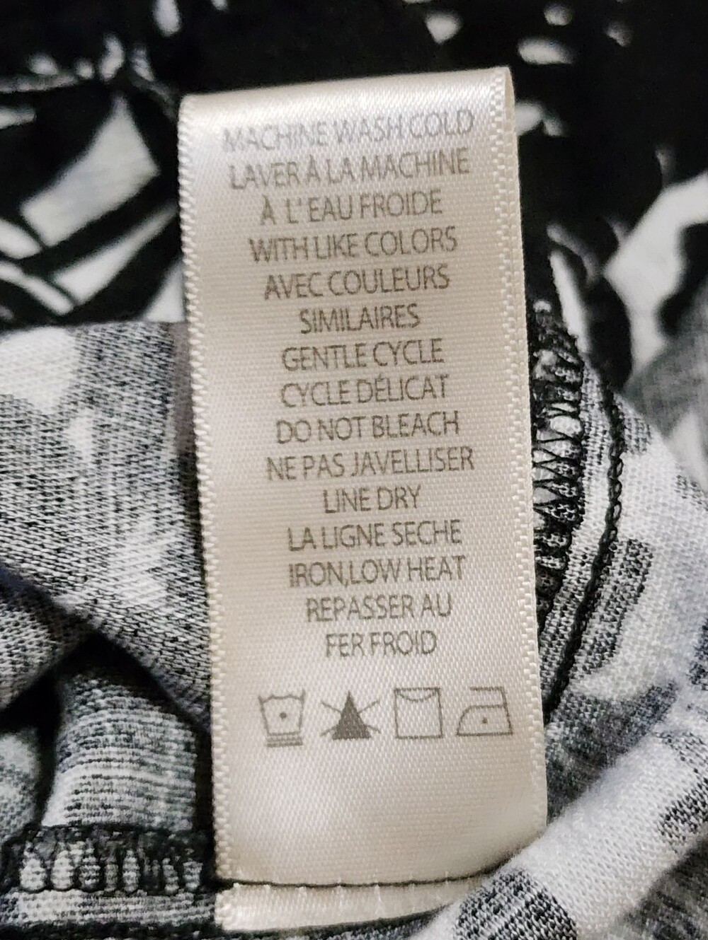 Max Studio London Tiered Maxi Dress Medium Black White Tank Lightweight Tassels - Picture 8 of 12